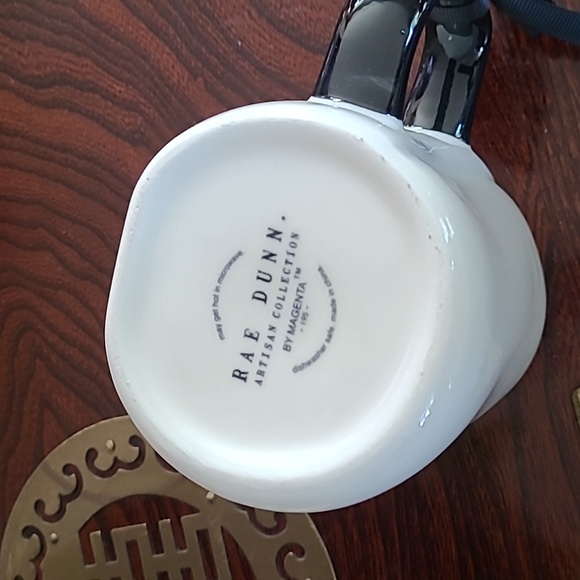 ☕️Rae Dunn  Mug - Picture 4 of 5